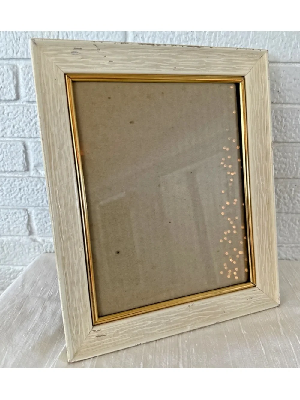 VINTAGE ETCHED WOOD FRAME BRASS LINER GOLD WHITE FITS 8X10 MCM